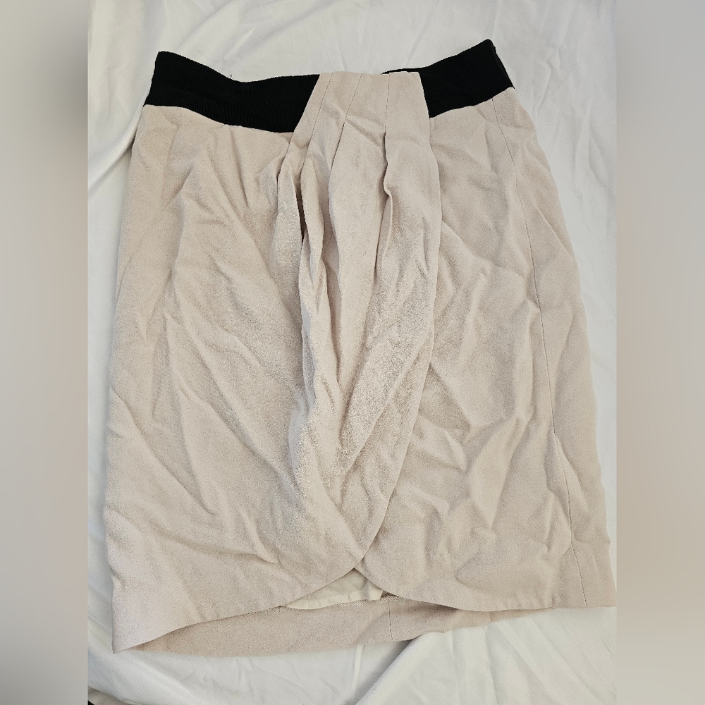Banana Republic Beige Skirt with Black Waistband